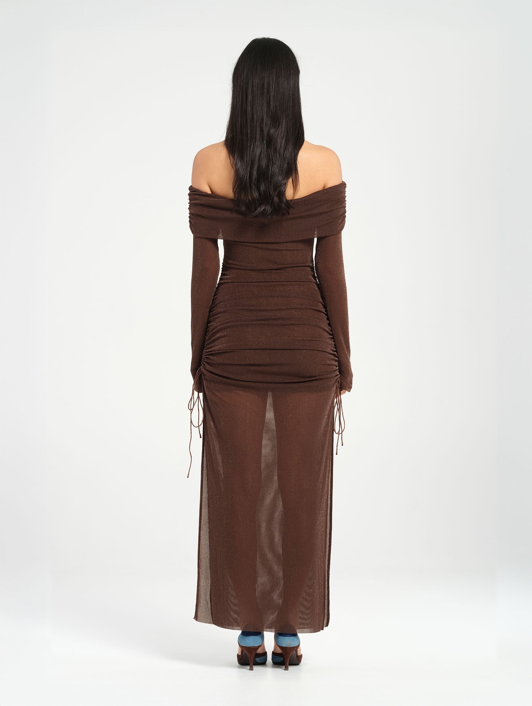 BENNI (brown) Lorena off the shoulder long sleeve maxi